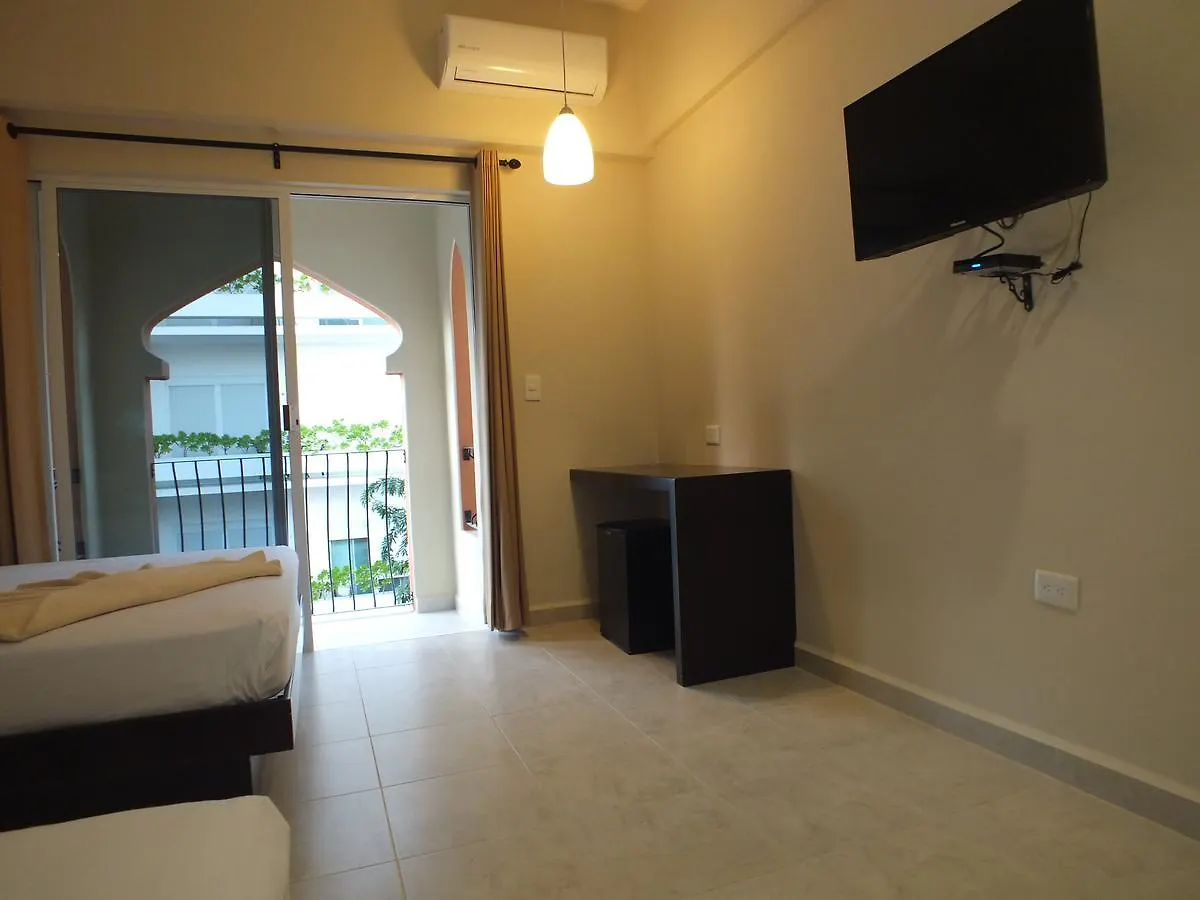 Gran Sahara Hotel Playa del Carmen 3*,